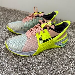 Women's Nike Metcon Shoes